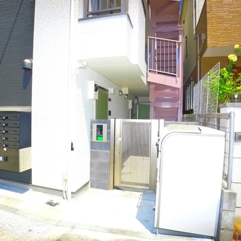 エントランス部分 サンメゾン中山