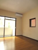 居室 グローリア成城