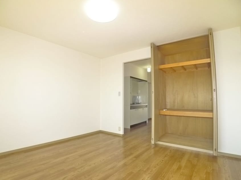 収納 パナハイツ三山A館