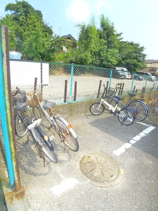 駐輪場 フォンテーヌD