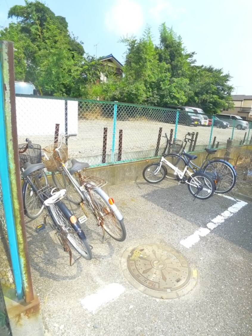 駐輪場 フォンテーヌD