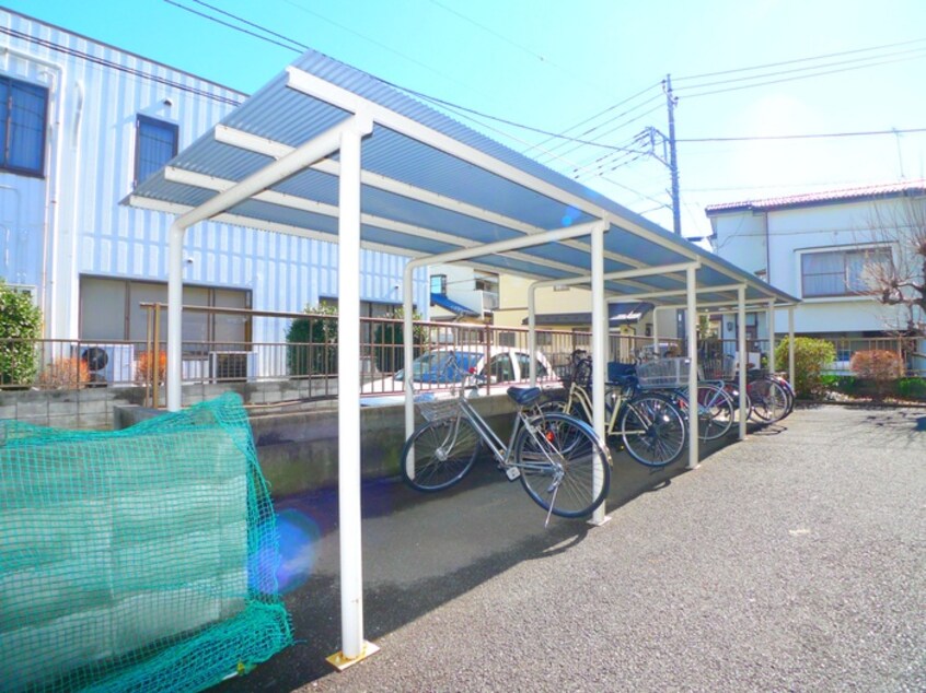 駐輪場 ソリストハイツ
