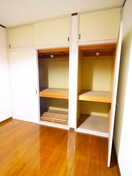 収納 ソリストハイツ
