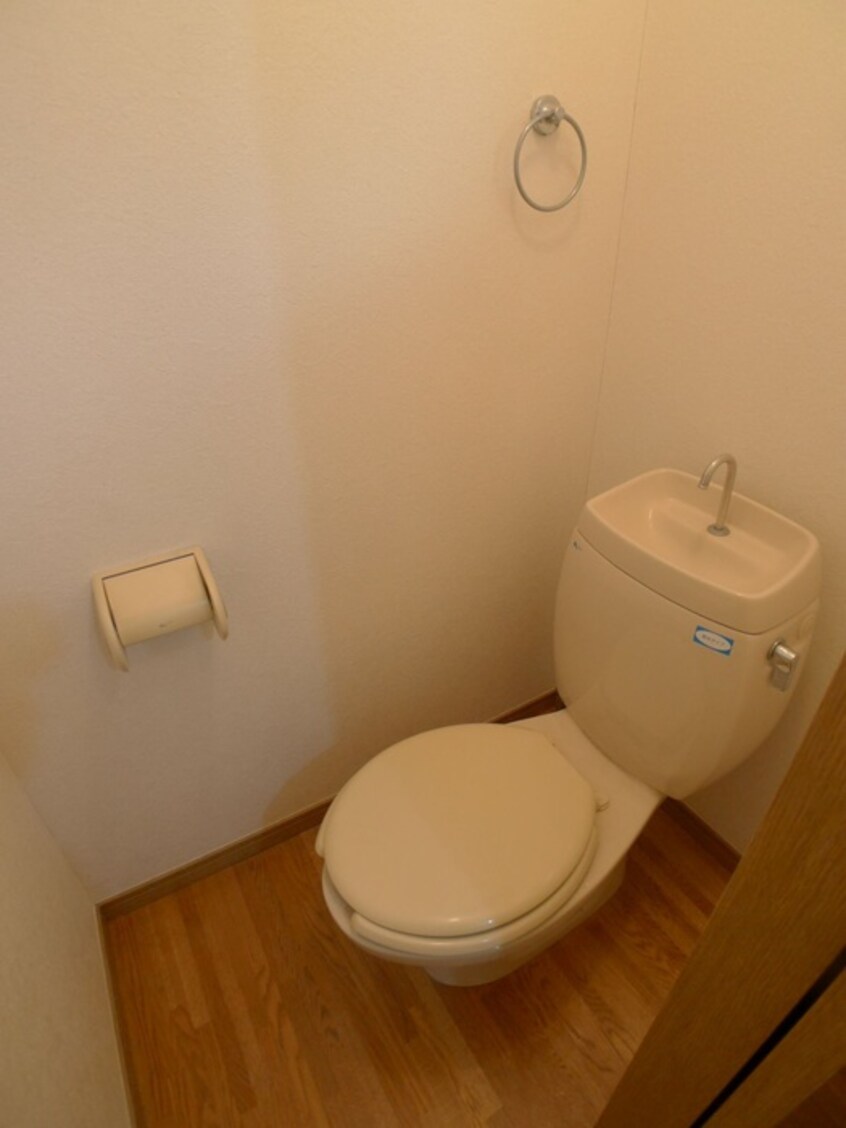 トイレ ﾋﾞﾚｯｼﾞﾋﾙ松山