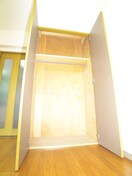 収納 ビュ－ラ－ヤマダ