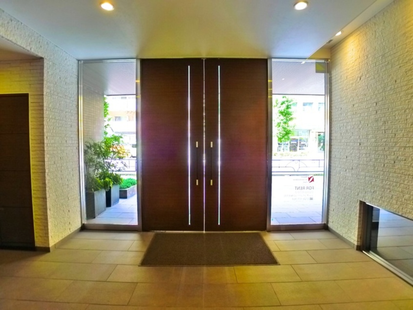 エントランス部分 Park Axis新御徒町East