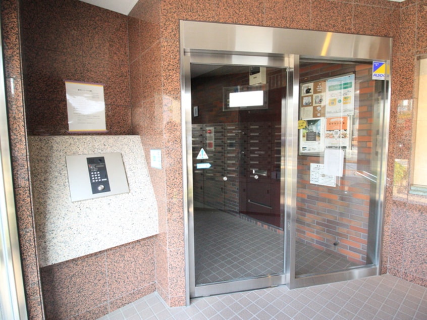 エントランス部分 セシーズイシイ２０