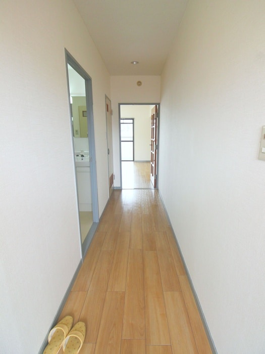 廊下 シャルム成城南