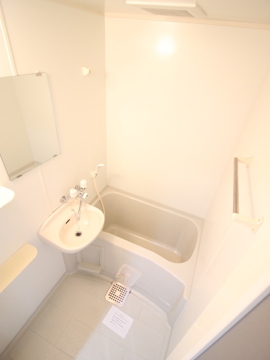 バス／シャワールーム等 グレイス湘南