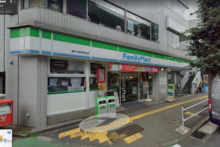 ファミリーマート東中神駅前店(コンビニ)まで421m ヴィラ東中神