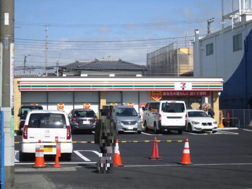 セブンイレブン 横須賀根岸町４丁目店(コンビニ)まで180m ジュネス初声