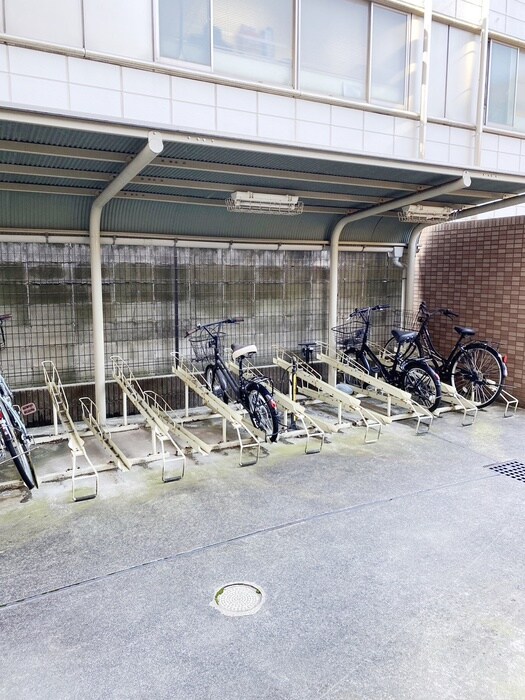 駐輪場 プライムアーバン目白