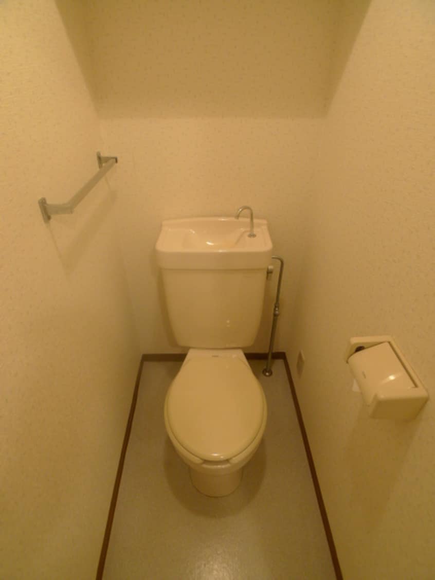 トイレ ウェルストン原山