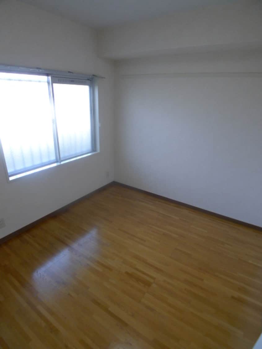 居室 ウェルストン原山