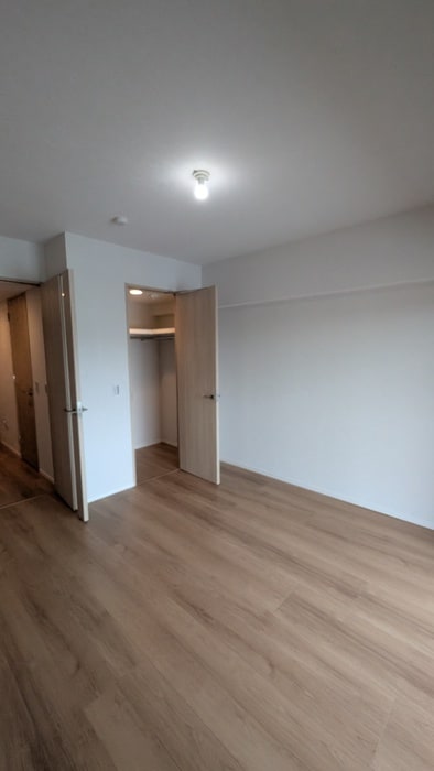 居室 ﾌﾟﾛﾐﾗｲｽﾞ青葉台ｽﾃｰｼｮﾝｻｲﾄﾞ(D325)