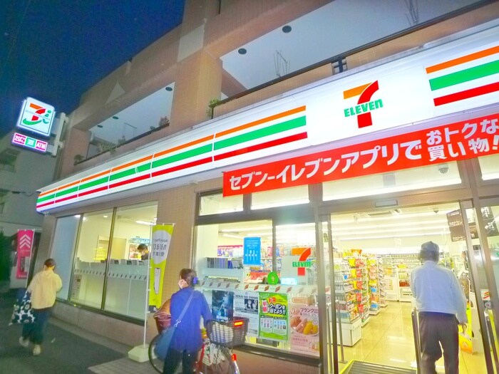 セブンイレブン(コンビニ)まで110m 金町マンション