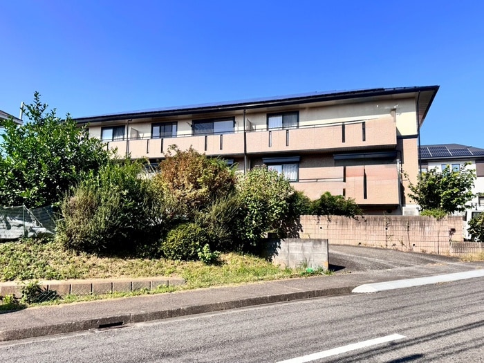 駐車場 ルミエ－ルＦ