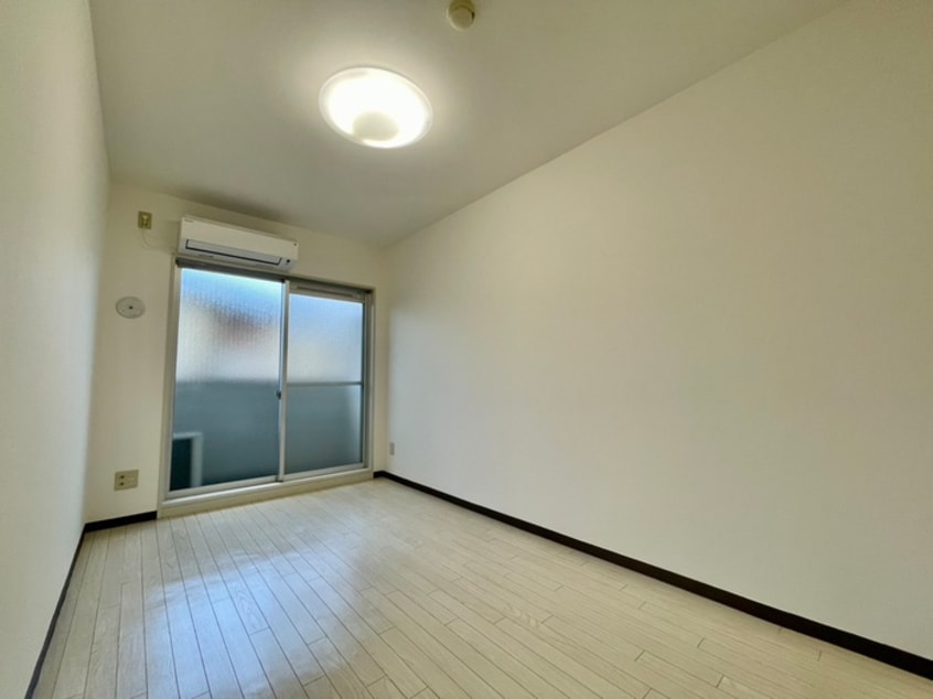 居室 メゾンエクレ－レ江古田