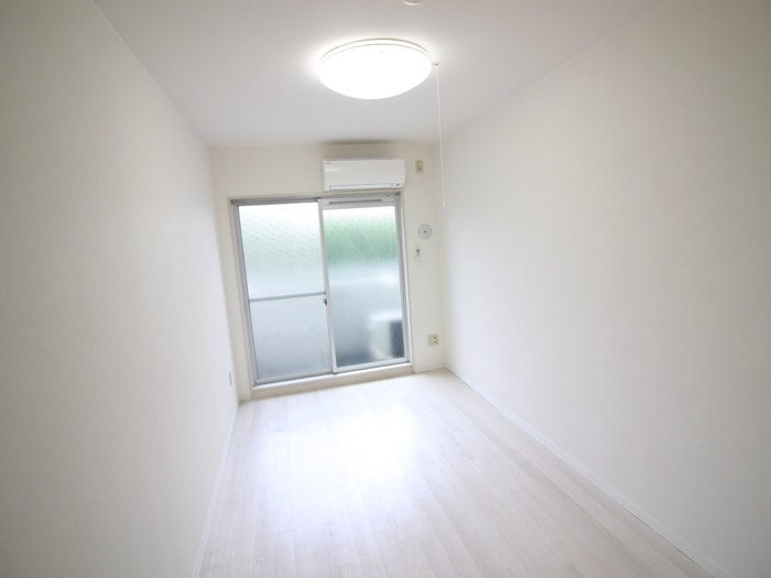 居室 メゾンエクレ－レ江古田