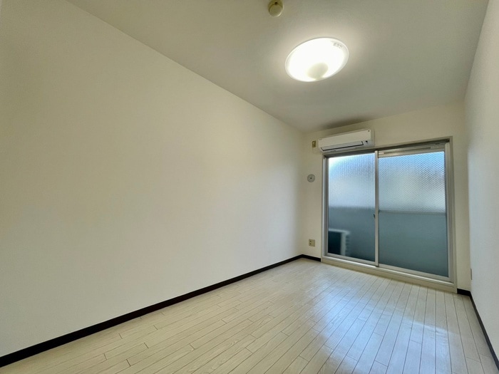 居室 メゾンエクレ－レ江古田