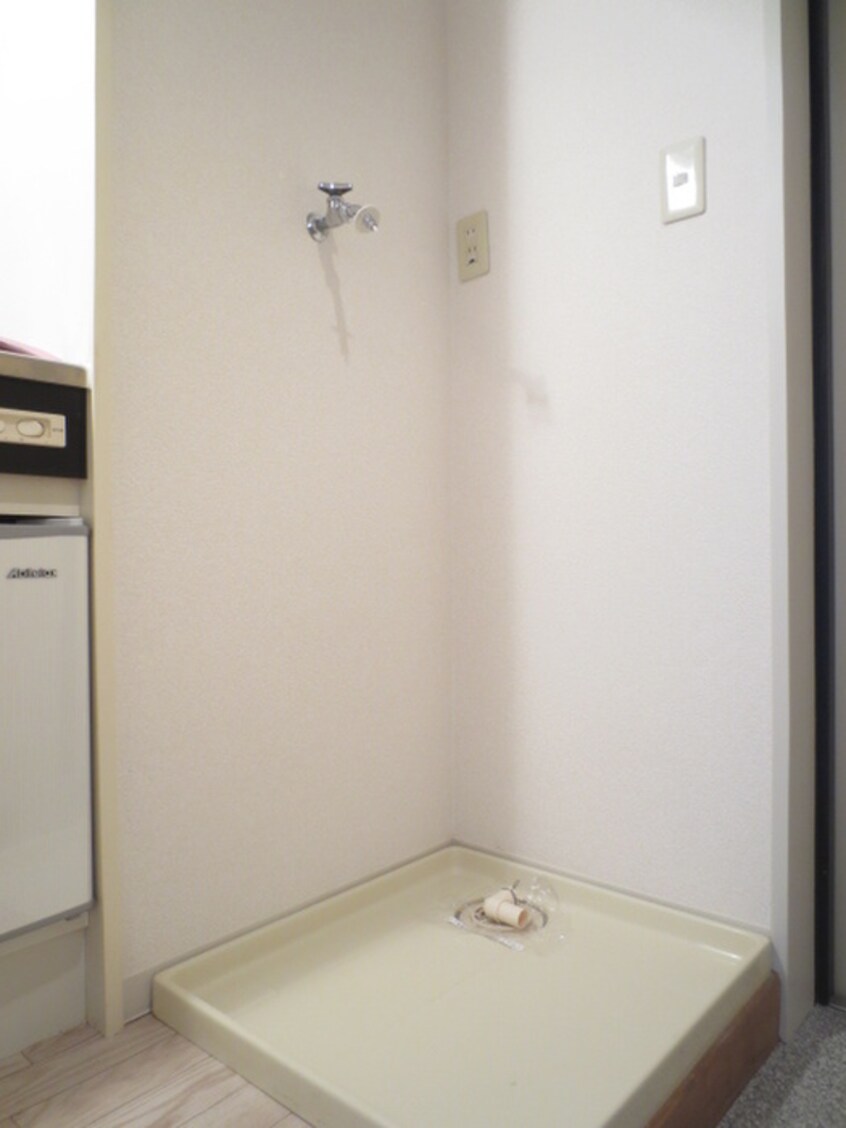 洗濯機置場 メゾンエクレ－レ江古田