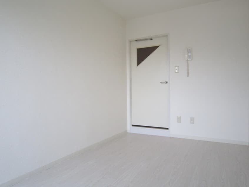 居室 メゾンエクレ－レ江古田