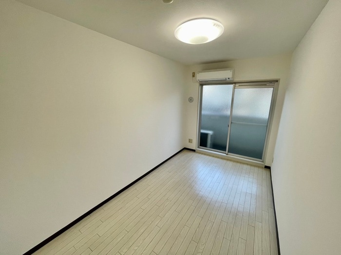 居室 メゾンエクレ－レ江古田