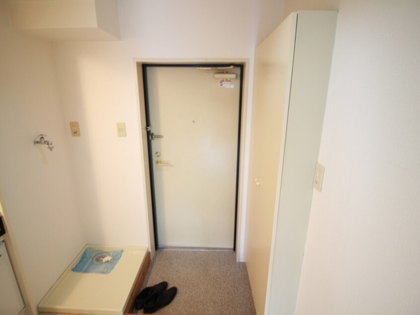 玄関 メゾンエクレ－レ江古田