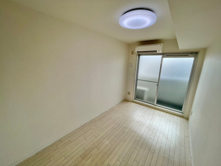 居室 メゾンエクレ－レ江古田