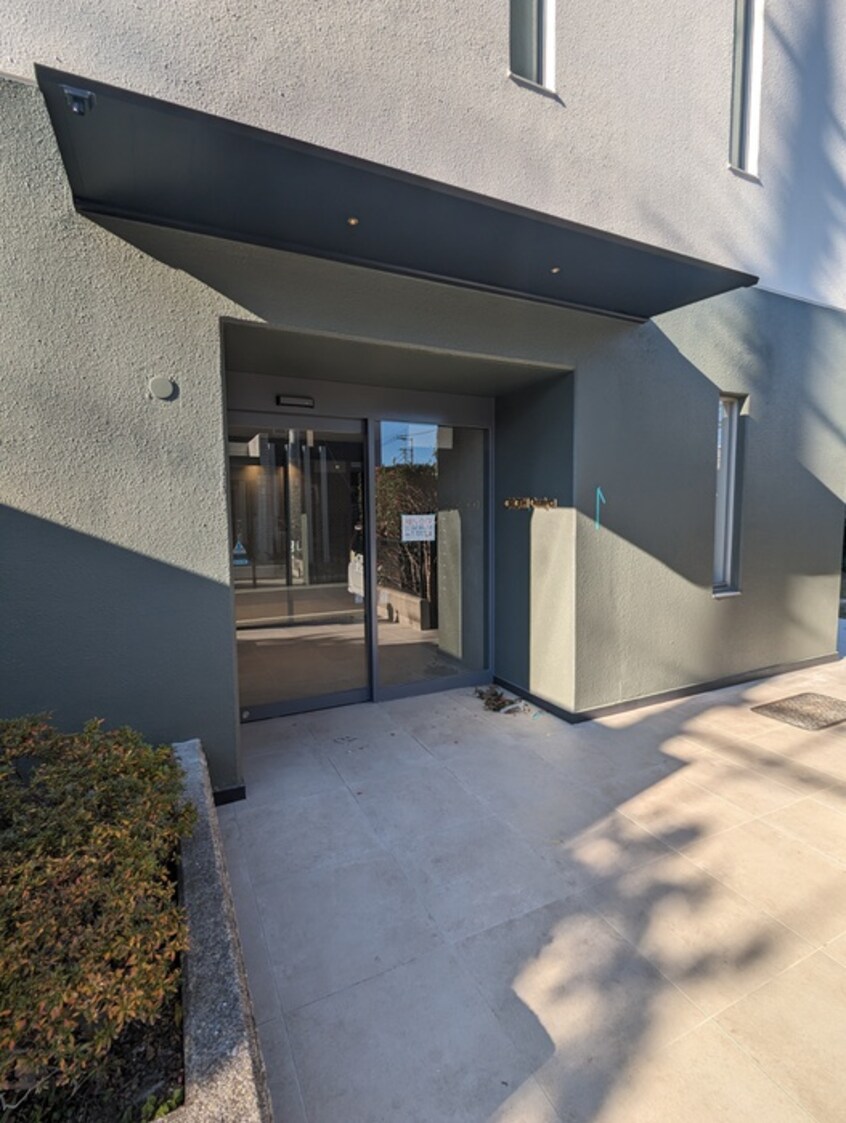 エントランス部分 ＣＲＯＴＨ　Ｏｍｉｙａ