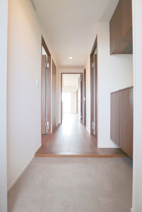 玄関 ＣＲＯＴＨ　Ｏｍｉｙａ