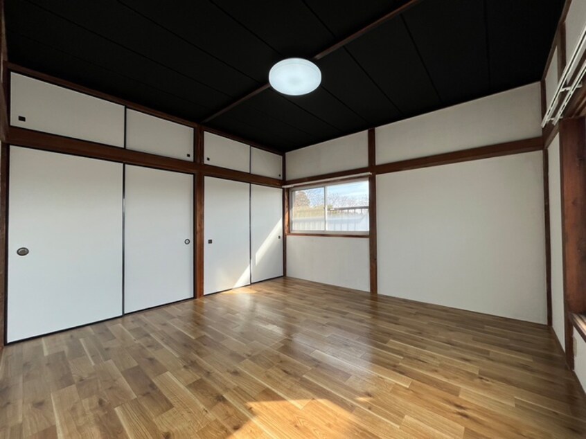 居室 坂本町５丁目戸建て