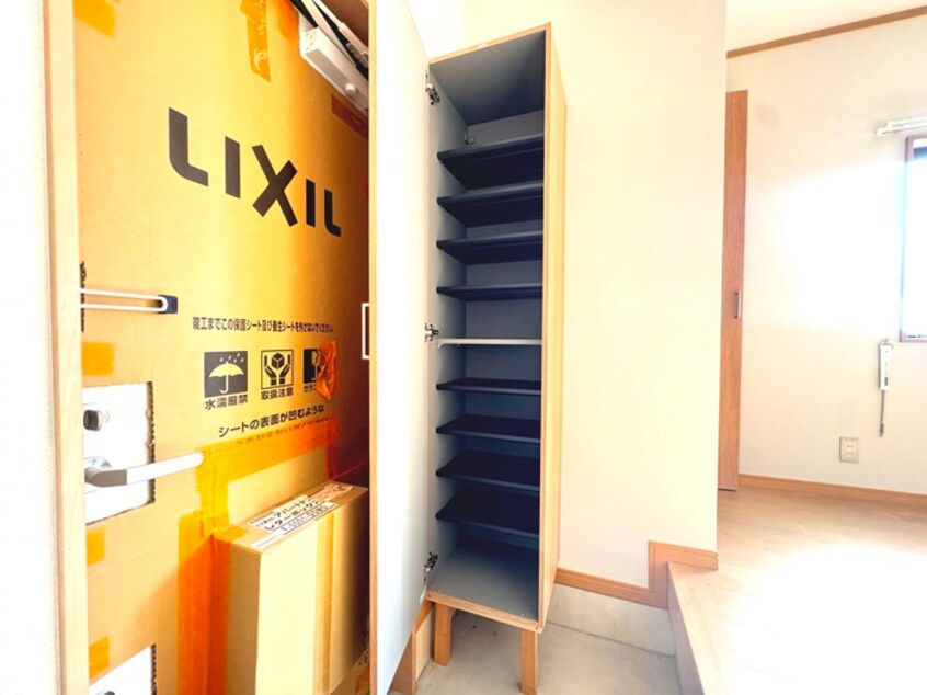 靴箱 関住宅