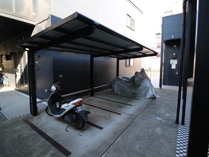 バイク置き場 Ｅ＋２