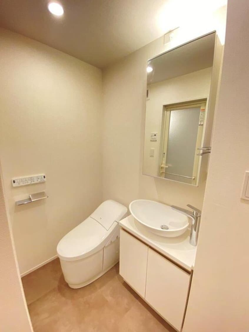 トイレ crostone大山（402）