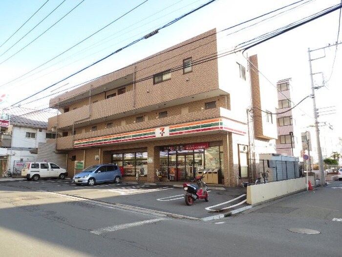 セブンイレブン 横浜綱島上町店(コンビニ)まで50m Ｅ＋３