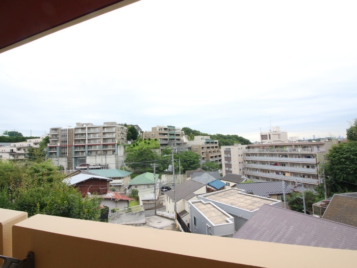 室内からの展望 セレ－ノ日吉の丘