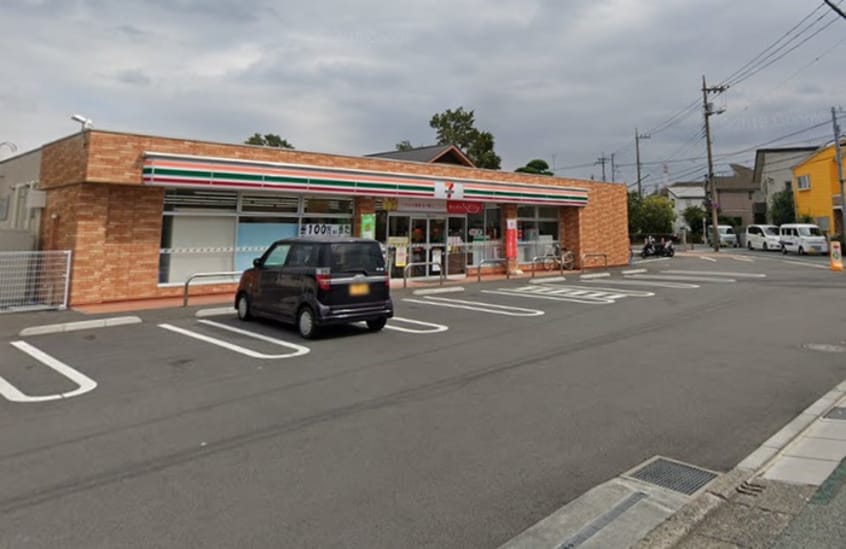 セブン-イレブン 町田本町田中町店(コンビニ)まで163m エリオント町田中町