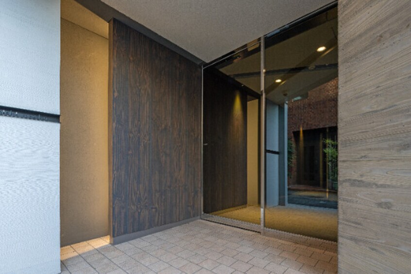 エントランス部分 ウテナ西麻布