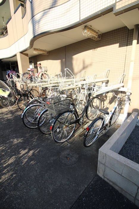 駐輪場 クレールメゾン