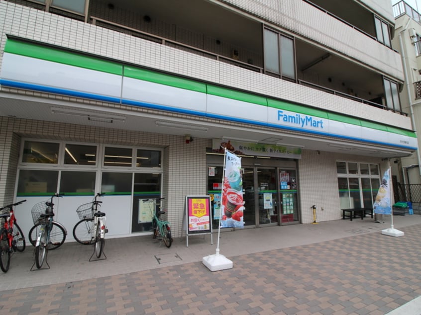 ファミリーマートかわだ多摩川店(コンビニ)まで70m ＹＯＳＨＩＤＡ  ＢＬＤ