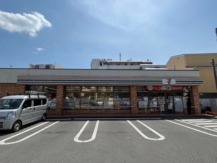 セブンイレブン横浜高田東3丁目店(コンビニ)まで260m サンヴィレッジ３０