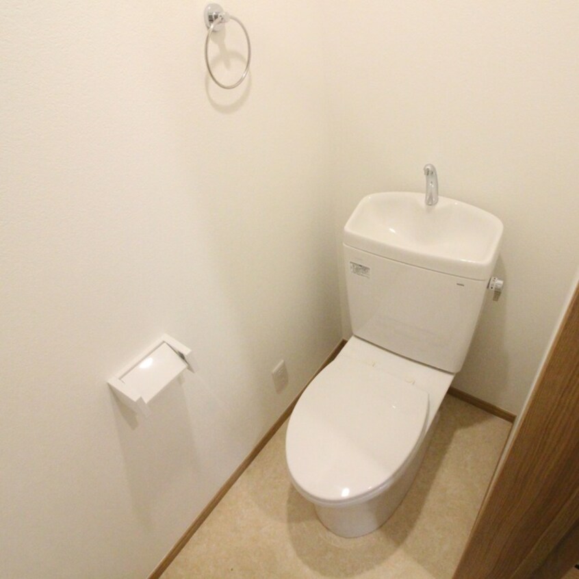トイレ Ｌ‘Ａｒｇｅ橋本