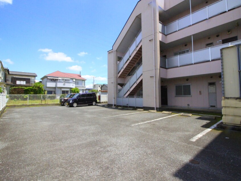 駐車場 ローマンローズ