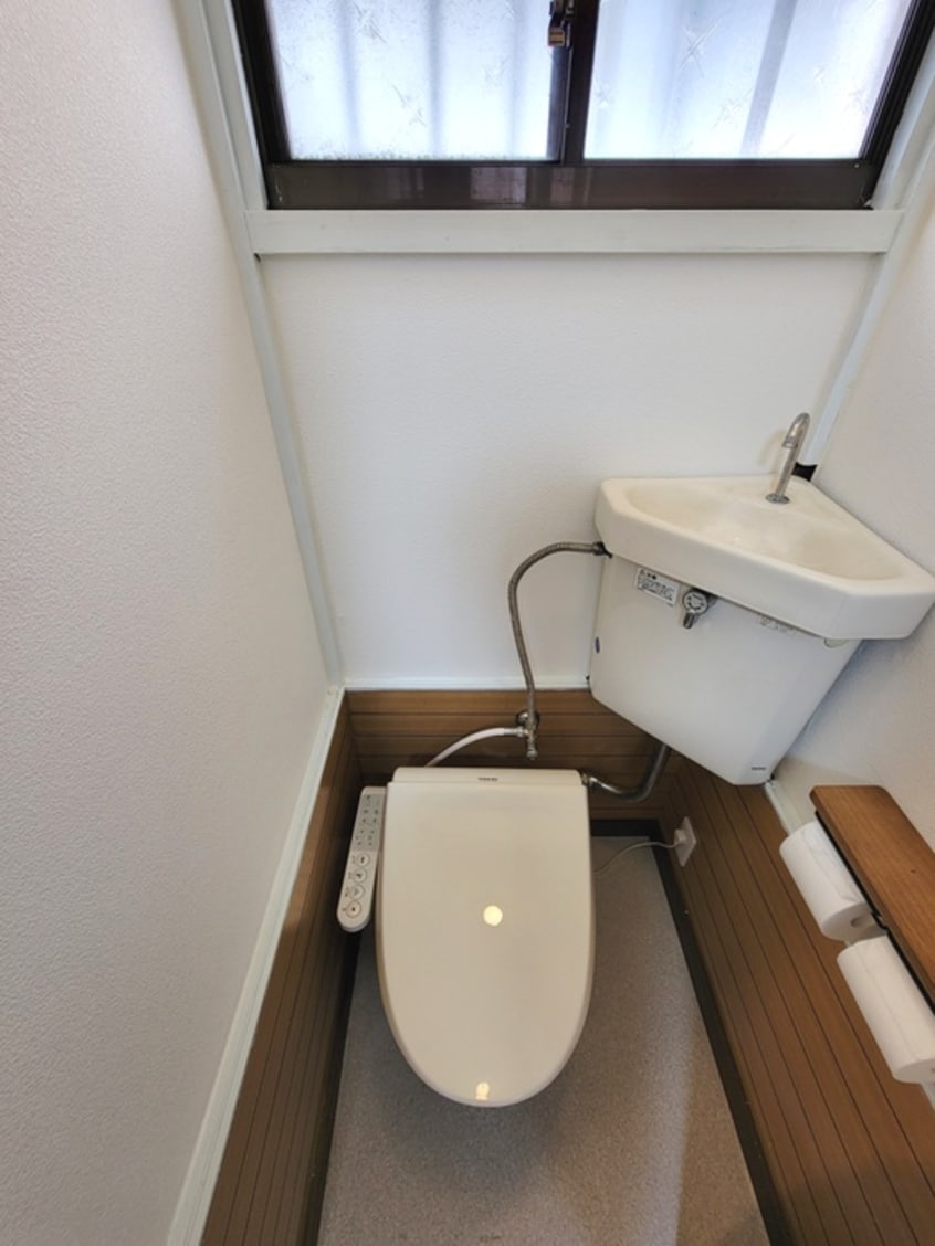 トイレ 前川4丁目貸家