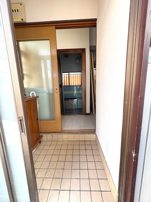玄関 前川4丁目貸家