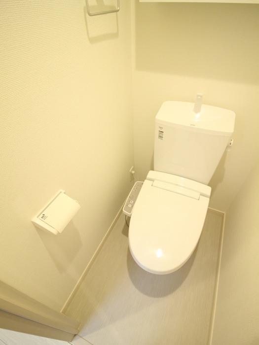 トイレ リブリ・ニューイースト