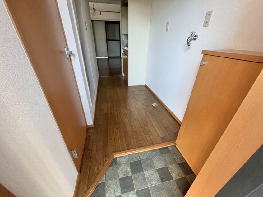 玄関 メゾンエスポワ－ル