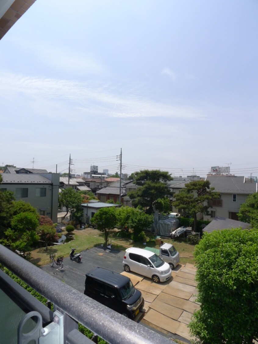 室内からの展望 レフィーニ大宮盆栽町