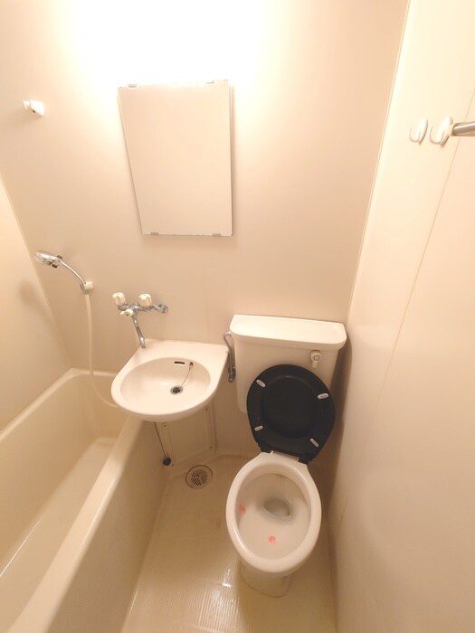 トイレ サンライズマンション狛江